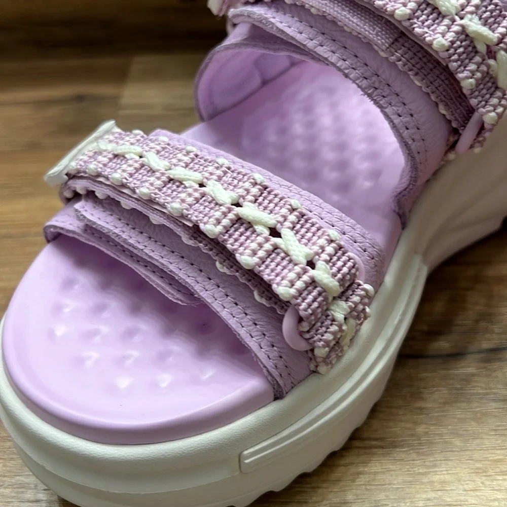 Converse Women's Platform Sandals in Light Purple